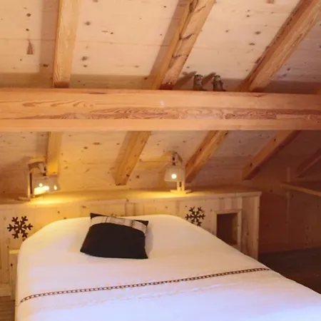 Chalet Reflet Des Aiguilles - Avec Jacuzzi Fontcouverte-la-Toussuire